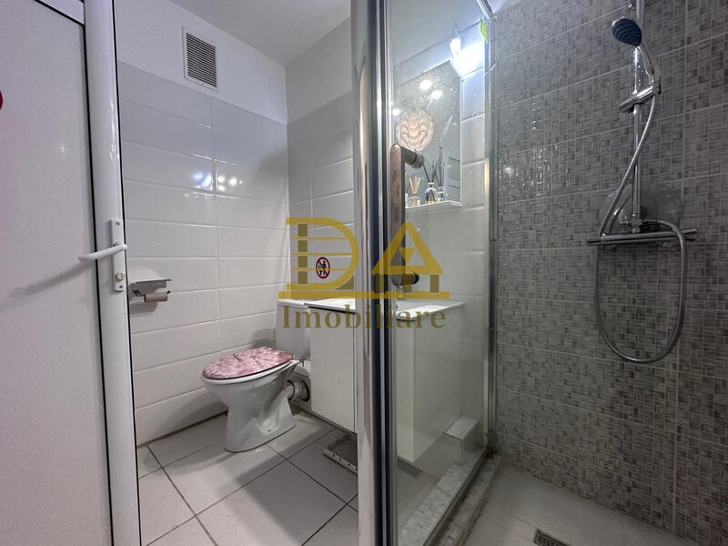 Calea Rahova, spatiu comercial de inchiriat, stradal, 54 mp.